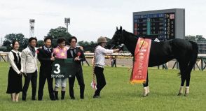 【東京ジャンプS】ジューンベロシティがクビ差勝利 高田は障害重賞通算20勝