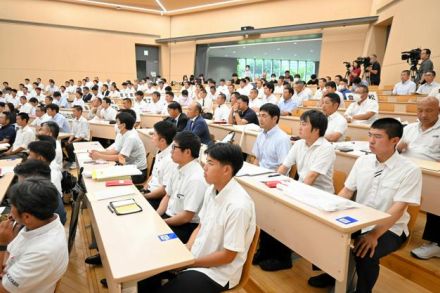 おかやま山陽は明誠学院、創志学園は倉敷工と笠岡工の勝者と初戦