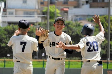 夏の高校野球、沖縄で開幕　甲子園経験校対決は八重山商工が逆転勝ち
