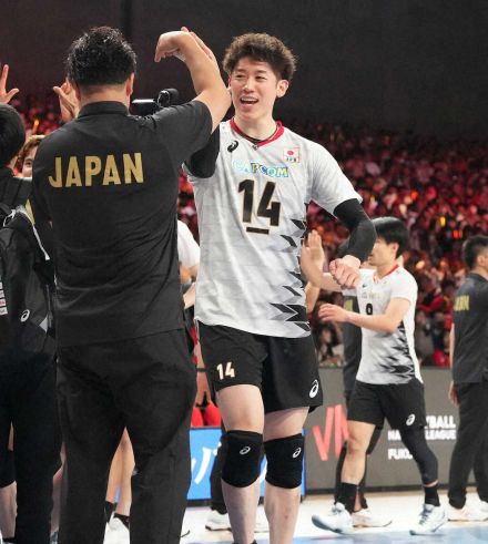 【バレー男子】日本が第1セット落とす　東京五輪金メダルのフランスと激突　