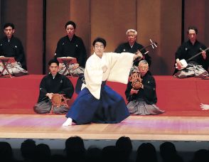 片岡愛之助さん舞踊で魅了　南砺市合併２０周年記念公演