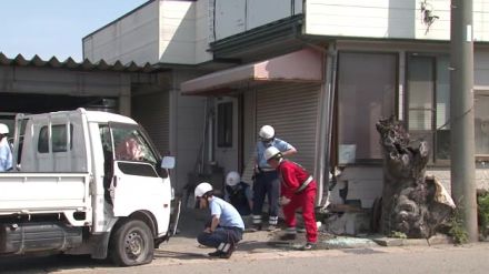 普通トラックが道路脇の小屋に衝突・意識不明の運転手が約12時間後に死亡　国道48号　山形・天童市