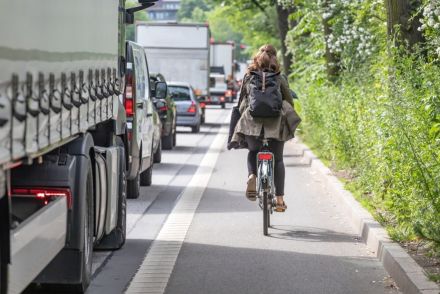 自転車で日本一周するのが夢です。 費用や時間はどれくらいかかるでしょうか？