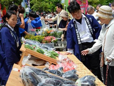 高校生が育てた野菜、格安販売　千葉市のホテルで朝市　開店前から客詰めかけ　農業科ある高校など17団体