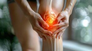 ひざの痛みを引き起こす変形性膝関節症の原因、症状とひざをいたわる生活の送り方｜薬剤師が解説