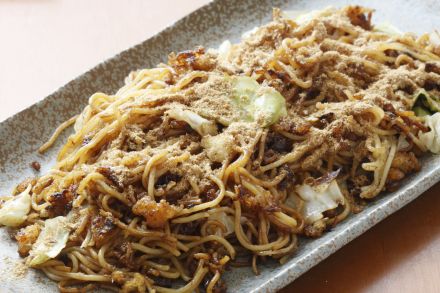 「静岡県で人気の焼きそば」ランキング！　2位は島田市にある老舗のお好み焼き店「さくらい」、1位は？【2024年6月版】