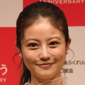 「パリジェンヌも思わずうっとり」今田美桜ノースリーブでパリ滞在写真投稿　ファン「可愛すぎ」「美しさ金メダル級」