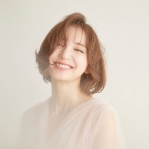 「やりきった表情が素敵」篠田麻里子が華やかな着物姿でAKB後輩と2ショット「これぞすごいメンバー」「着物姿に見惚れる」