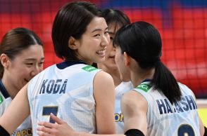 バレー女子日本、世界一に届かず　イタリア相手に1-3で敗れる　それでも堂々の銀メダル！【ネーションズリーグ決勝】