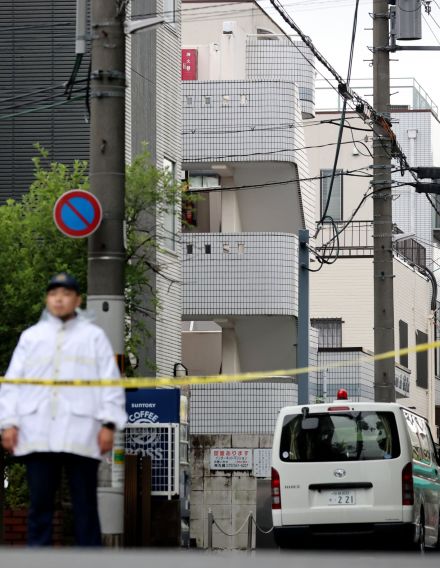 死因は腹部の刺し傷による出血性ショック　京都市伏見区のマンションで68歳男性が死亡