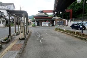 温泉街のタクシー消えた…対応に苦慮する旅館　唯一の事業者が撤退した大分・日田市天瀬町