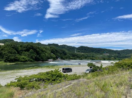 友人を助けようと・・　相模川に流され20代の男性が行方不明に