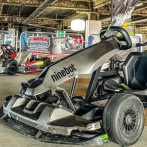 日本唯一？ の“立体駐車場サーキット”にセグウェイの電動ゴーカートがコラボ参入。