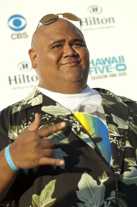 ドラマ「HAWAII FIVE-0」カマコナ役俳優が56歳で死去