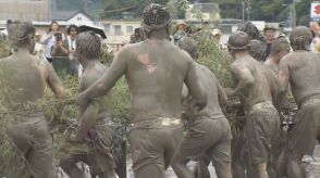 日本三大御田植祭の伊勢神宮「伊雑宮御田植祭」　裸男たちが竹を倒して泥だらけで奪い合う「竹取神事」も