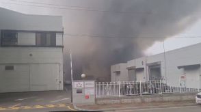 韓国・京畿道でリチウム電池工場の火災　9人死亡　十数人と連絡取れず