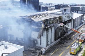 韓国のリチウム電池工場で火災、9人死亡　複数の従業員と連絡取れず