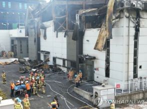 ソウル近郊の電池工場で火災　約20人の遺体発見