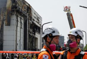 韓国の電池工場で火災、16人死亡　5人行方不明