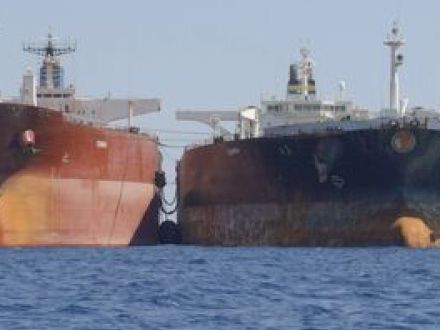 ＥＵが船舶27隻に制裁、ロシアが制裁回避に利用の「影の船団」も対象