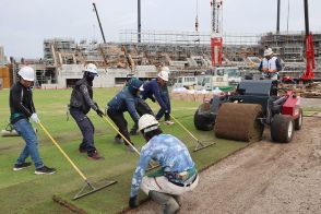 【阪神】来年開業の２軍新球場で芝張り開始　注目の最新鋭「虎の穴」は甲子園と同じ特注二毛作