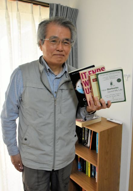 71歳男性がコロナ禍に開いた「洋書オンライン読書会」　英語力の原点は「冒険家になる」夢だった