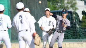 慶大野球部員、岐阜高部員に技術指導　日置南智さんや清原正吾さんら訪問「刺激になれれば」