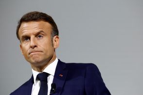 仏に「内戦」招く、マクロン氏が極右と左派連合批判