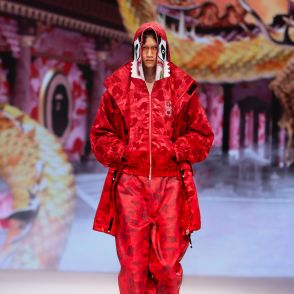 「ア ベイシング エイプ®︎」が上海で2024-25年秋冬コレクションを発表　東洋の伝統とモダンエレガンスの融合