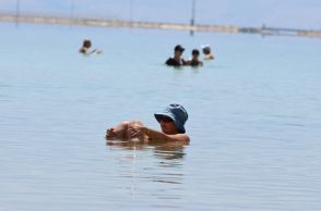 ＜水と戦争＞「死海は死につつある」　縮み続ける湖、パレスチナ問題の犠牲に