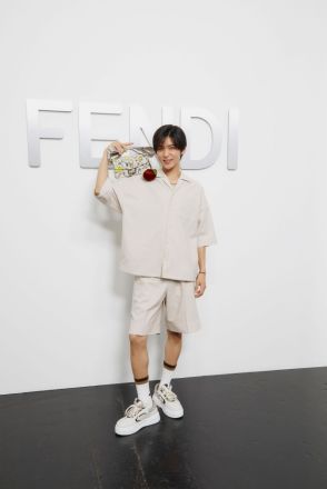 目黒蓮、『FENDI』2025春夏メンズコレクション密着動画が公開　ショー出発前にホテルで過ごすひと時も収録