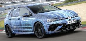 パワーは333馬力に、VW『ゴルフR』 改良新型…実車は6月26日発表予定