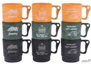 スズキが紙の原料にも用いられるサステナブル素材「セルロース」を使ったジムニーデザインのマグカップを発売 