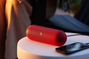 Beats、Bluetoothスピーカー「Pill」9年ぶり復活。音質強化／24時間連続再生も