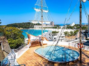 和歌山・南紀白浜温泉で夏限定の「帆船プール」がオープン