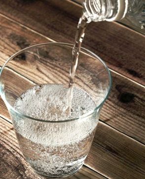 強炭酸水の飲用が暑熱下の運動後の立ちくらみを防ぐ可能性　アサヒ飲料・筑波大学助教が発表