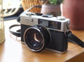 「フィルムカメラ」若者に人気　リコーから新商品、中古カメラは販売台数増