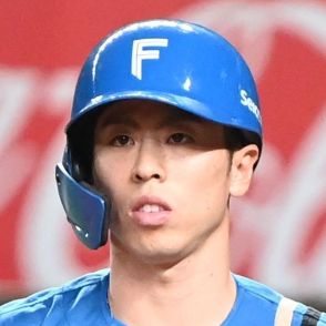 「こりゃ凄すぎる」日本ハム五十幡亮汰が背走〝ザ・キャッチ〟延長12回ピンチ救い「永久保存版」「声出たわ」「まっっっじで伝説のプレー」と絶賛の声続々