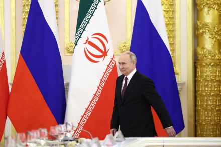 プーチン氏、イラン大統領代行と電話会談　エネルギーなど巡り協議