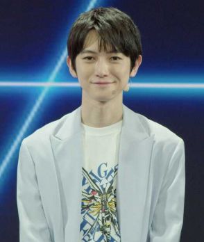 本郷奏多　新ポージングの実物大ガンダム「必ず見に行きたい」　25年大阪・関西万博に設置