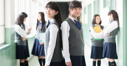 娘を通わせるべきは「女子校」か「共学」か？1000人のアンケートで判明した「女子校育ち」のある特徴