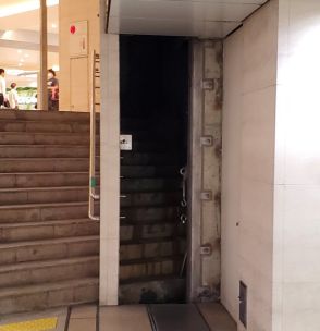 梅田ダンジョンで入ったら帰ってこれなそうな階段見つかる　隠しダンジョンに繋がっていそうだと話題に