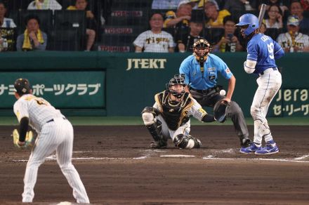 阪神・村上　計測不能の超スローカーブに甲子園ざわめき　2安打のカリステの意表突く