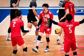 【バレー】男子日本が２セット連取、高橋藍代役の大塚達宣が躍動　VNL準々決勝