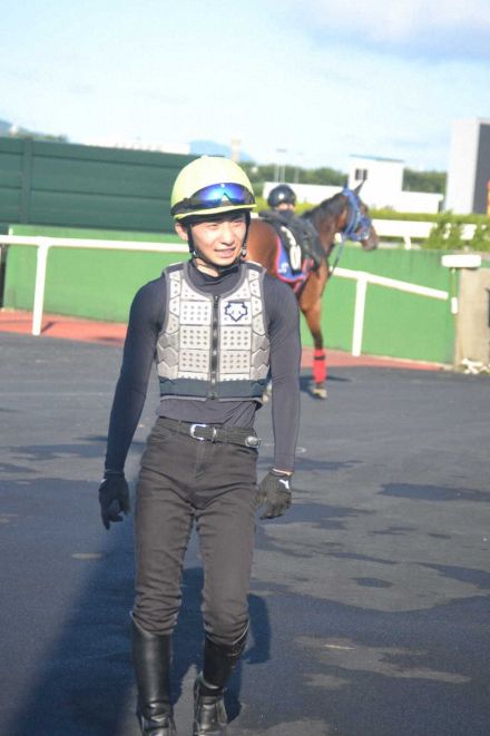 ルーキー長浜　落馬で首負傷から週末実戦復帰