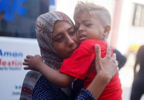 イスラエル、病気やけがの子ら68人をガザからエジプトなどに移送