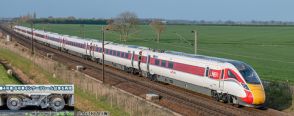 イギリスの都市を繋ぐ高速鉄道「Class800 LNER “AZUMA“」のNゲージ鉄道模型が6月29日発売