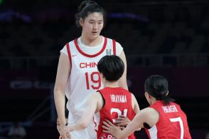 練習は常に個別で、ジャンプも禁止！ 220cmの中国バスケの超新星は全てが規格外「他の選手が怪我をする恐れがある」