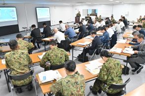 県防災訓練の教訓を共有　陸自駐屯地で合同勉強会　奄美市や消防など7機関で
