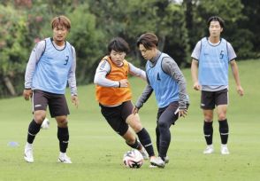 愛媛FC、前半戦競り負けた相手と対決　29日アウェー熊本戦